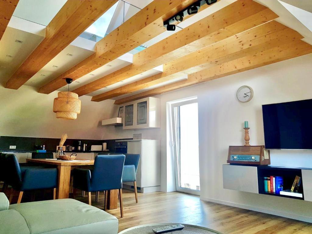 Apartments Bei Playmobil 2,130 M2,24H Self Check-In,Free Parking Zirndorf Luaran gambar