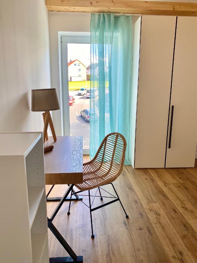Apartments Bei Playmobil 2,130 M2,24H Self Check-In,Free Parking Zirndorf Luaran gambar